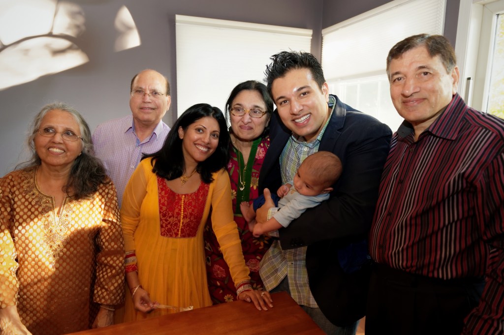 Diwalipartyfamilypic